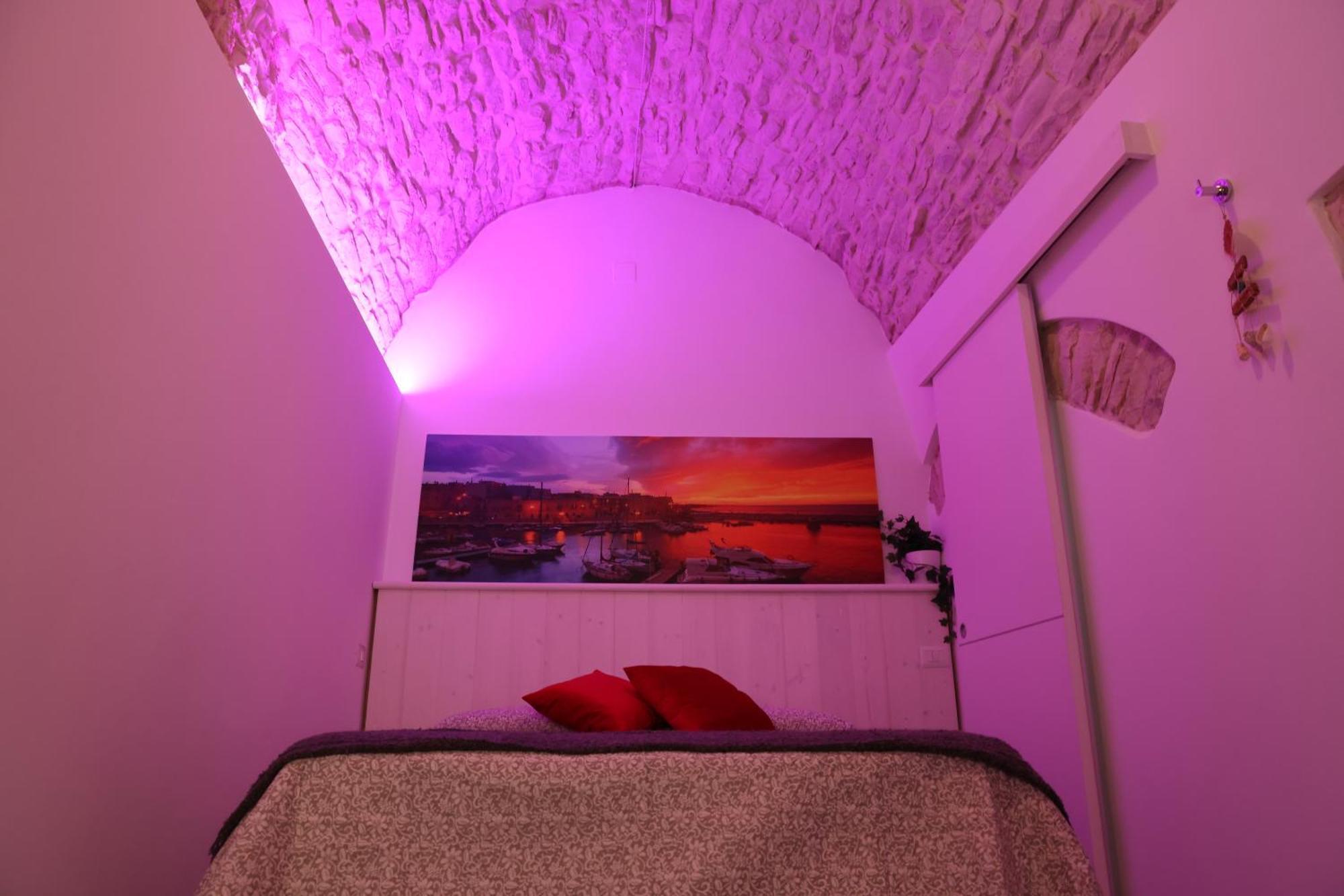 Room 20 - Piccola Camera In Pietra Bianca Giovinazzo Exterior photo